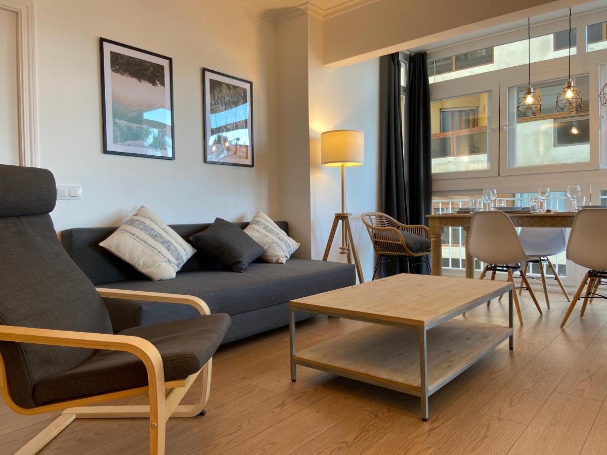 Malagueta Beach Front Mediterranean Apartment Málaga Extérieur photo
